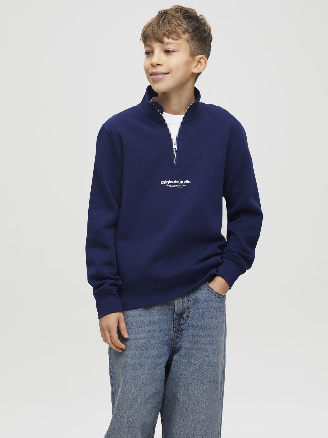 model_shot-front